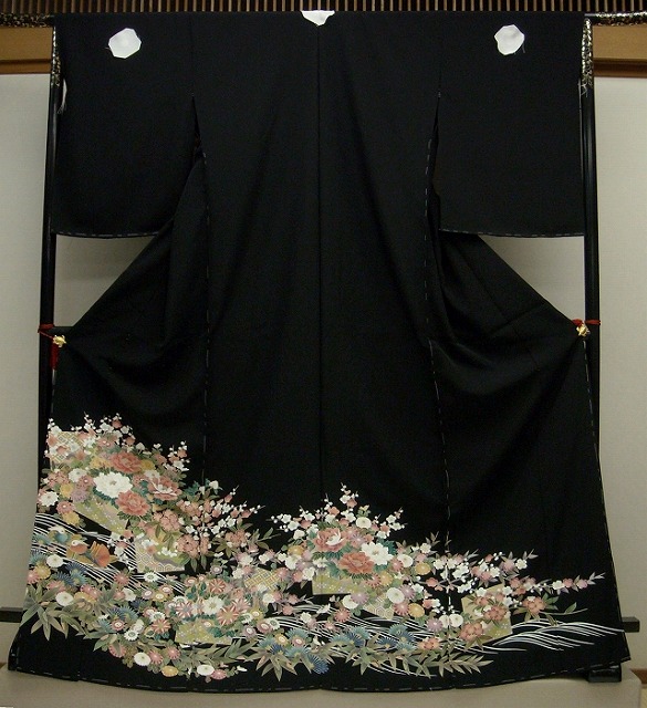 黒留袖－京加賀友禅